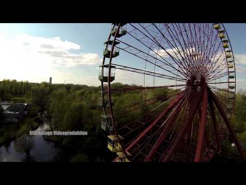 Kulturpark Plänterwald DDR, Flug unterm Riesenrad Luftaufnahmen Drohne